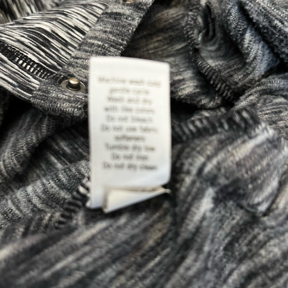 Athleta Pullover - image 7